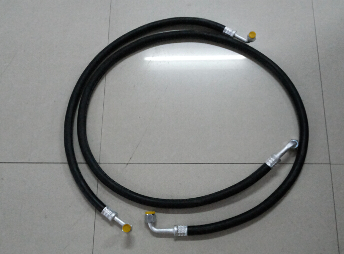 <a href=http://www.remarkableindia.com/lcc/ target=_blank class=infotextkey>冷藏車</a>制冷系統(tǒng)管路圖片